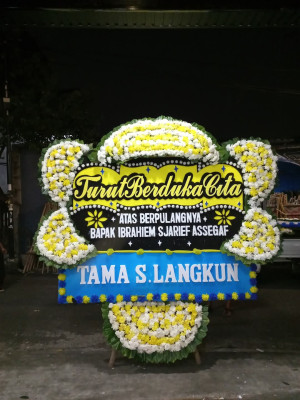 Papan Bunga Duka di Gunung Sitember